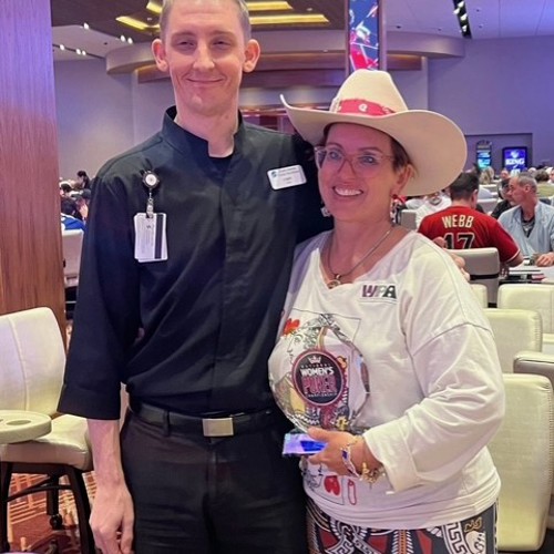 WOMEN's WINNER WITH DEALER